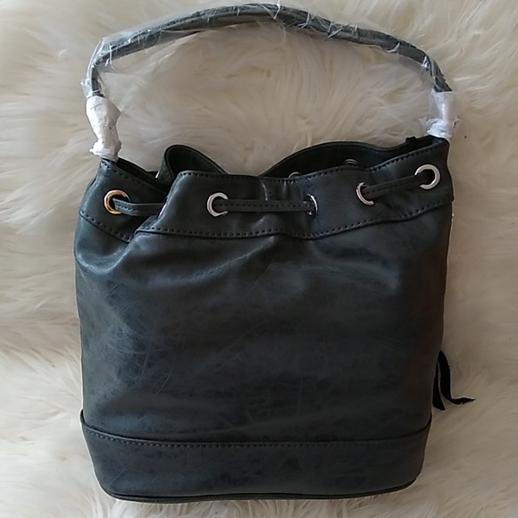 🆕Dolce Vita Bucket handbag💗 - Picture 3 of 7